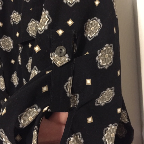 Croft & Barrow Print Button Down Top - NWT - Picture 3 of 7